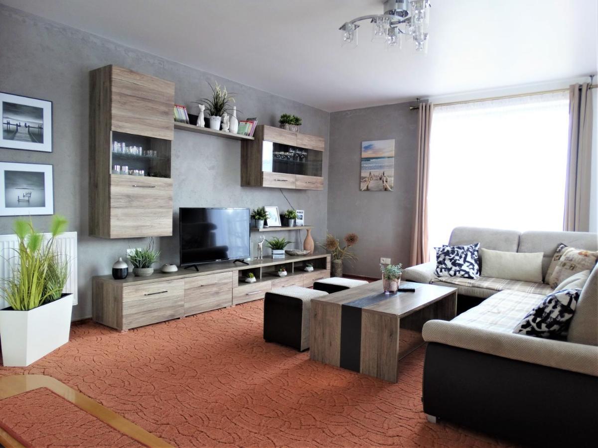 Dom U Artura Apartment Wladyslawowo Bagian luar foto